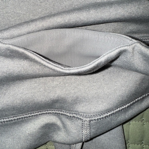 J. Crew heather Gray Leggings with back pocket. Size M. NWOT. - Picture 7 of 11